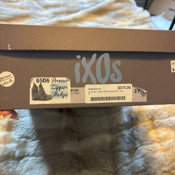 Ixos Brown Wedges, NOT Reformation - Picture 6 of 7